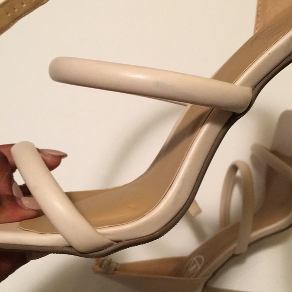 Missguided Barley there nude heels - Picture 4 of 5